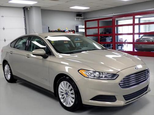 2015 Ford Fusion Hybrid S