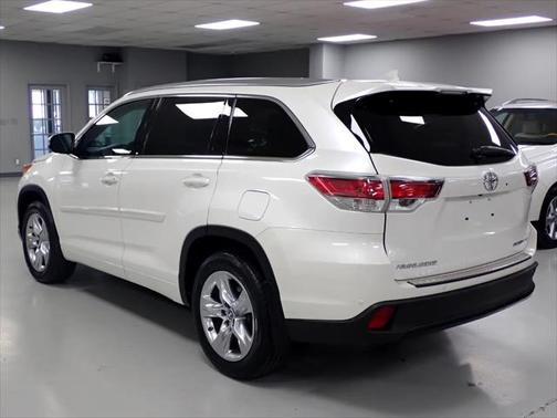 2016 Toyota Highlander Limited Platinum