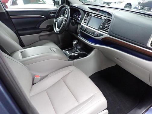 2015 Toyota Highlander Limited Platinum