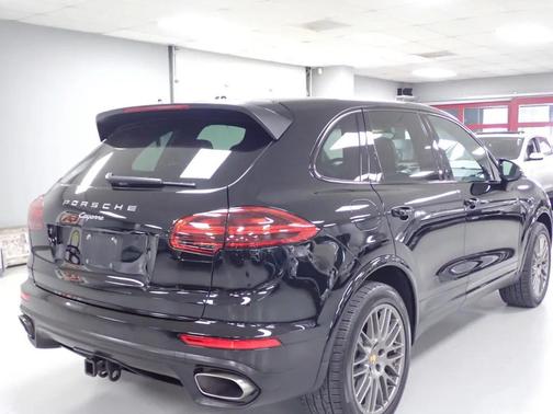 2018 Porsche Cayenne Cayenne