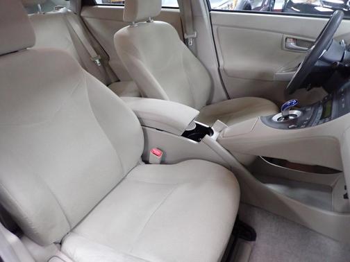 2011 Toyota Prius II