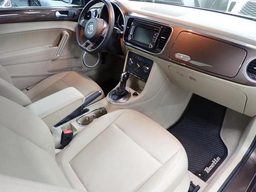 2013 Volkswagen Beetle 2.5L