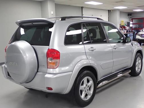 2002 Toyota RAV4 Base