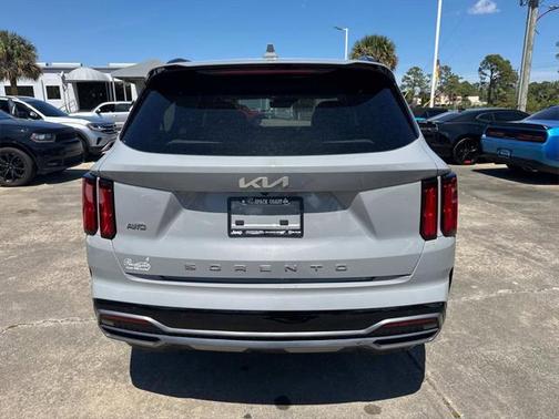 2022 Kia Sorento SX