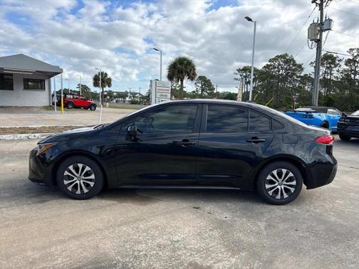 2022 Toyota Corolla Hybrid LE