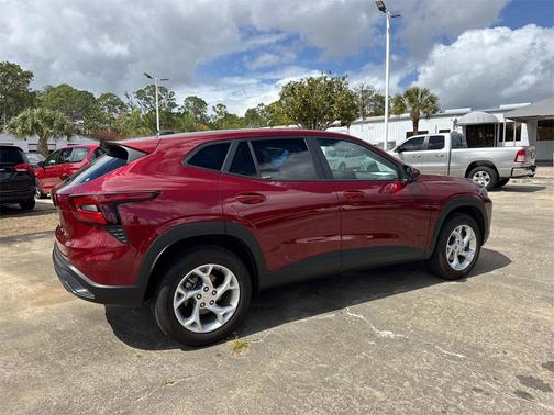 2024 Chevrolet Trax LS