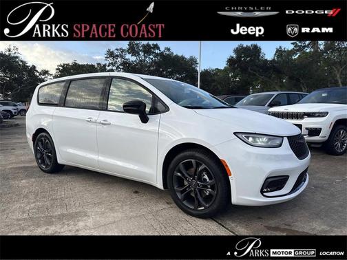 2026 Chrysler Pacifica L