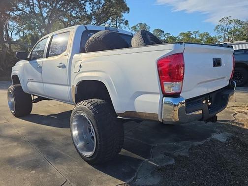 2016 Toyota Tacoma SR5