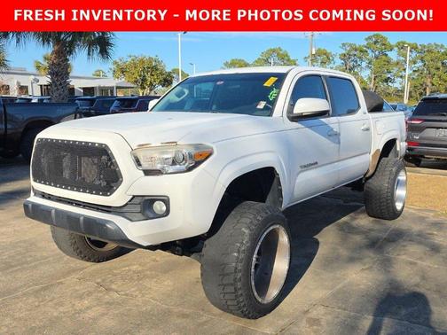 2016 Toyota Tacoma SR5