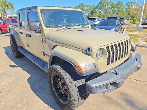 2022 Jeep Gladiator Sport S