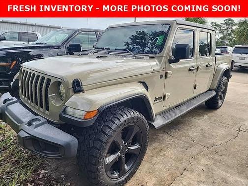 2022 Jeep Gladiator Sport S
