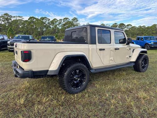 2022 Jeep Gladiator Sport S