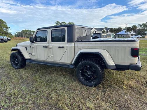 2022 Jeep Gladiator Sport S