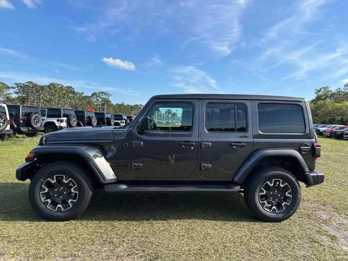 2025 Jeep Wrangler 4-Door Sahara 4x4