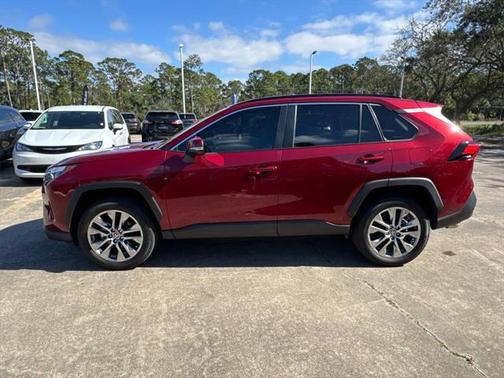 2023 Toyota RAV4 XLE Premium
