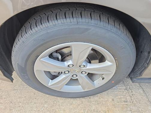 Gray 2019 Honda Odyssey EX-L