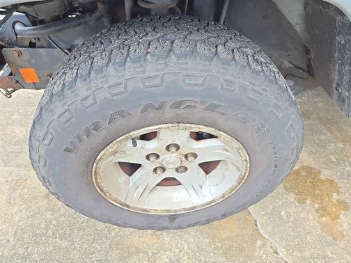 Black Clearcoat 2004 Jeep Wrangler Sport