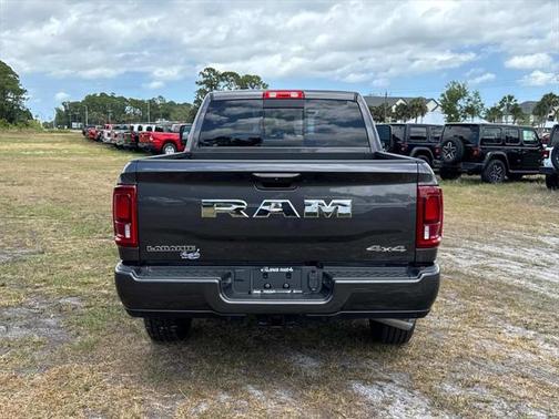 2025 RAM 2500 Laramie Crew Cab 4x4 6'4' Box