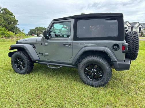 Sting-Gray Clearcoat 2021 Jeep Wrangler Willys