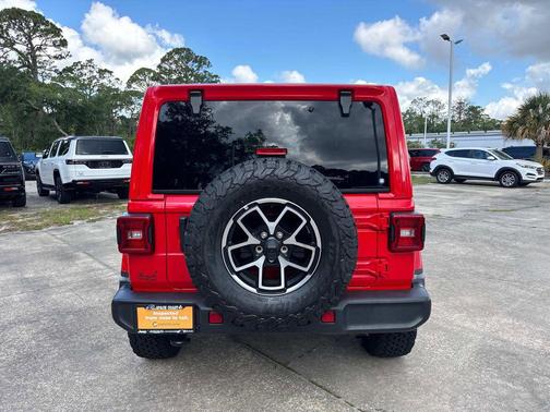 Firecracker Red Clearcoat 2024 Jeep Wrangler 4-Door Sahara 4x4