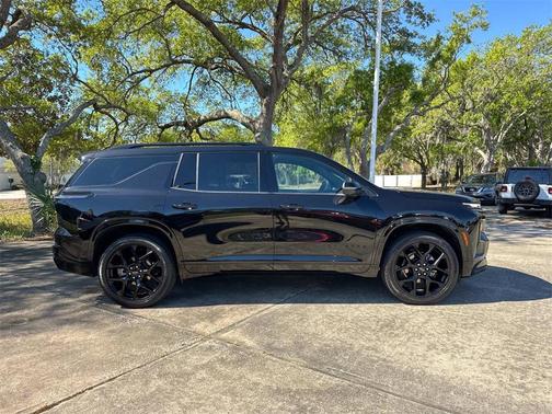 2024 Chevrolet Traverse RS