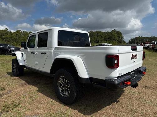 2025 Jeep Gladiator Mojave X