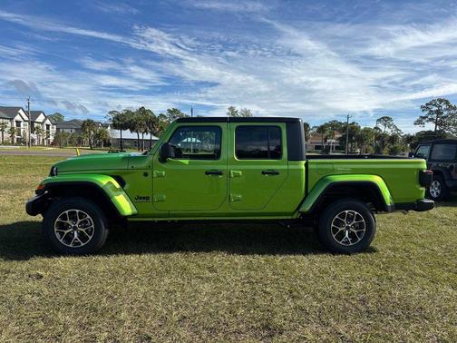 2026 Jeep Gladiator Sport S