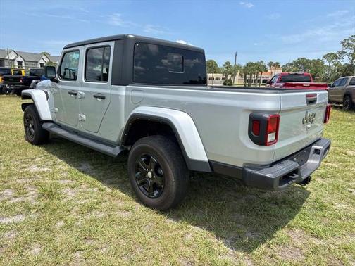 2022 Jeep Gladiator Overland