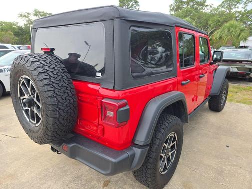 Firecracker Red Clearcoat 2026 Jeep Wrangler Rubicon