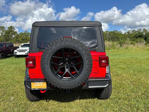 Firecracker Red Clearcoat 2026 Jeep Wrangler Rubicon