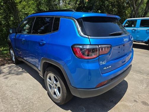 Laser Blue Pearlcoat 2023 Jeep Compass Latitude