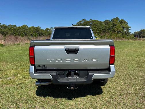 2024 Toyota Tacoma TRD Off-Road