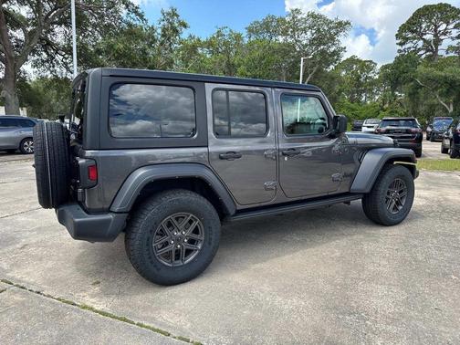 Granite Crystal Metallic Clearcoat 2024 Jeep Wrangler Sport S
