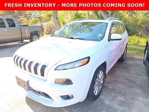 2017 Jeep Cherokee Overland