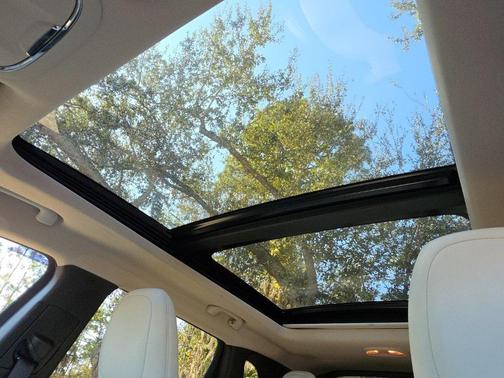 2017 Jeep Cherokee Overland