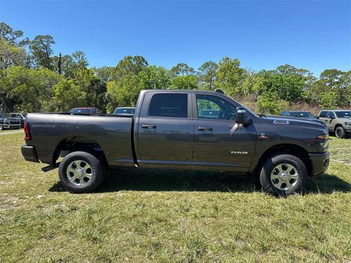 2026 RAM 2500 Big Horn Crew Cab 4x4 6'4' Box