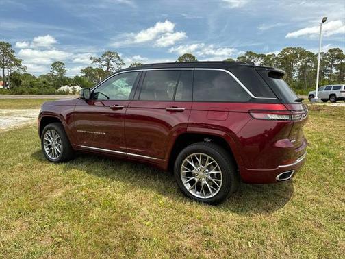 2025 Jeep Grand Cherokee Summit