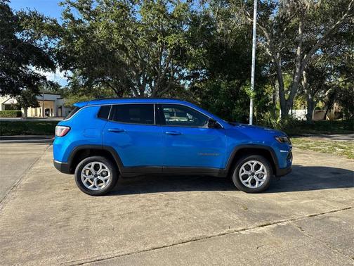 2025 Jeep Compass Latitude