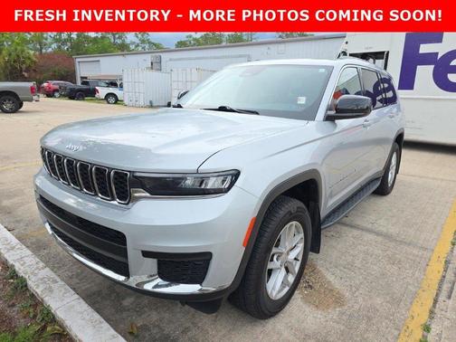 2022 Jeep Grand Cherokee L Laredo
