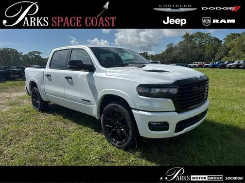 Ivory White Tri-Coat Pearlcoat 2026 RAM 1500 Laramie