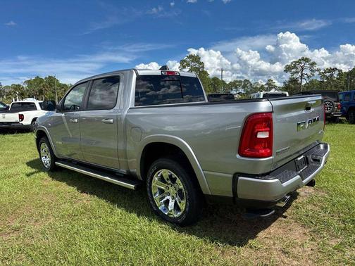 Billet Silver Metallic Clearcoat 2026 RAM 1500 Big Horn/Lone Star