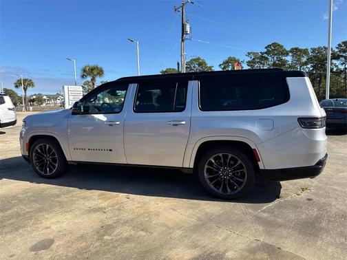 2024 Jeep Grand Wagoneer L Series II 4x4