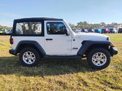 2022 Jeep Wrangler Sport