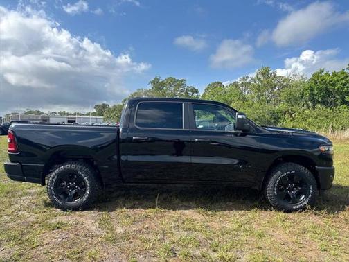 2025 RAM 1500 Warlock Crew Cab 4x4 5'7' Box