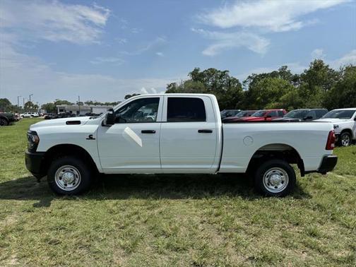 2024 RAM 2500 Tradesman Crew Cab 4x4 6'4' Box