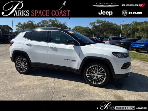 Bright White Clearcoat 2023 Jeep Compass Limited
