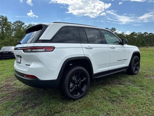 2025 Jeep Grand Cherokee Limited X
