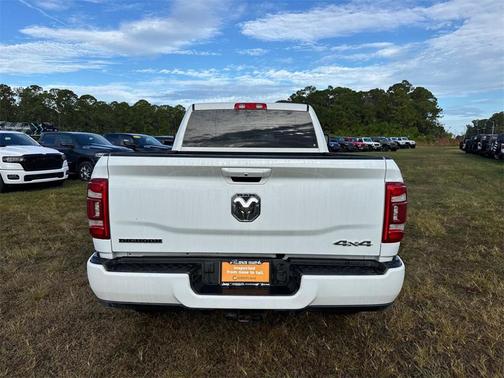 2023 RAM 2500 Big Horn Crew Cab 4x4 6'4' Box