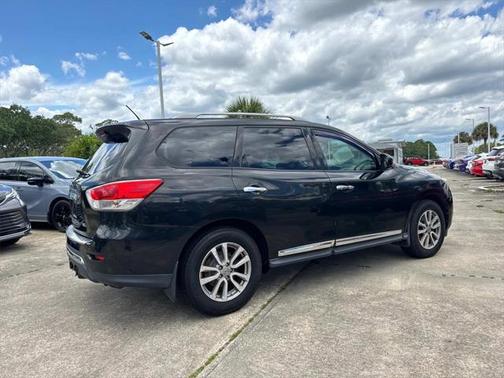 2015 Nissan Pathfinder SL