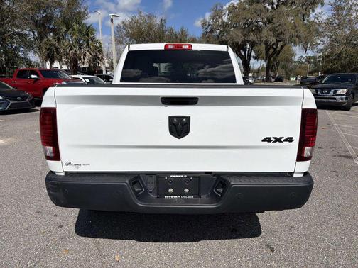 Bright White Clearcoat 2022 RAM 1500 Classic Warlock Crew Cab 4x4 5'7' Box